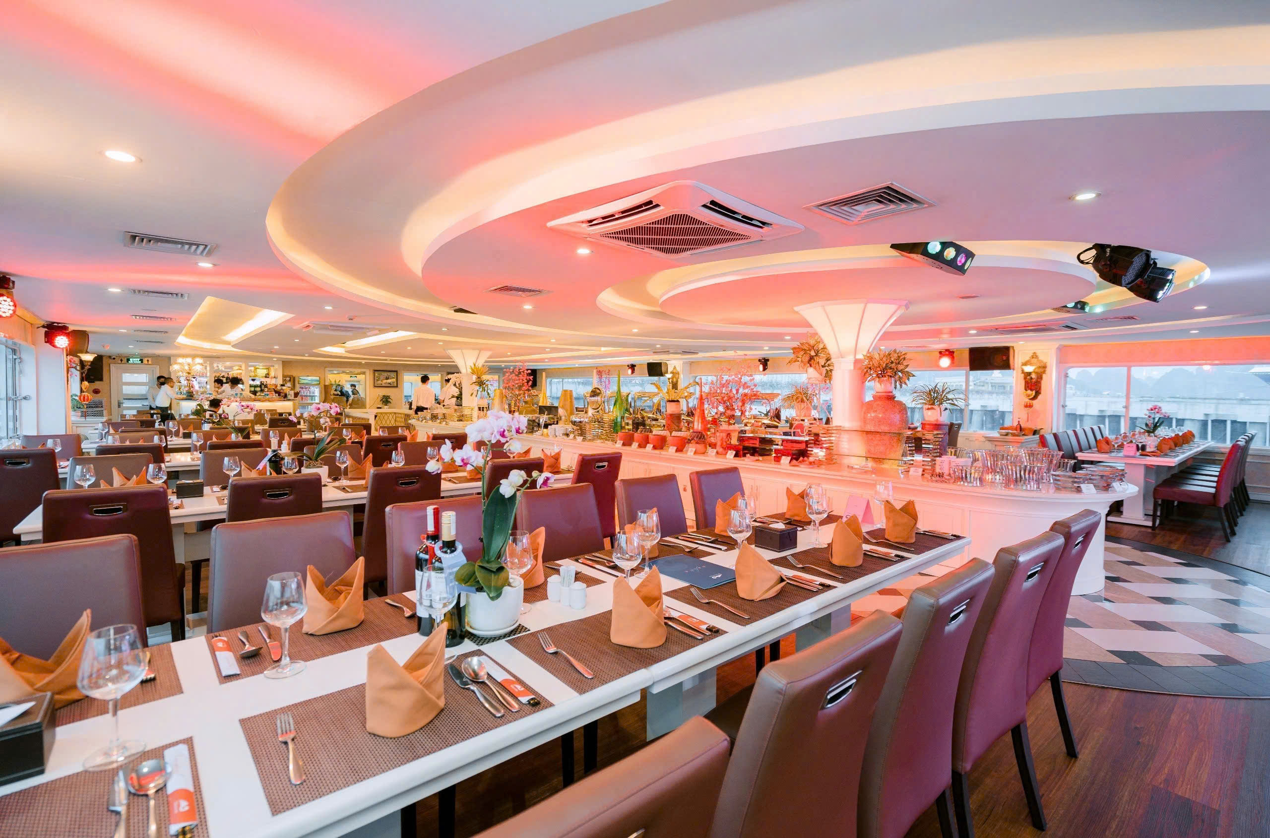 Tour du thuyền Halong Princess 1 ngày 5 sao trên Vịnh Hạ Long